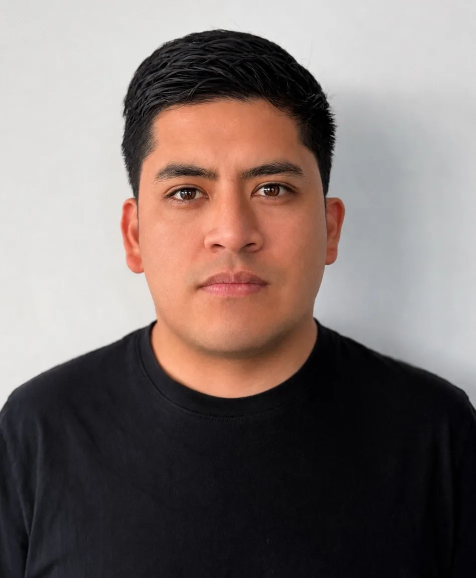 Paul Siccha in a professional leadership portrait.